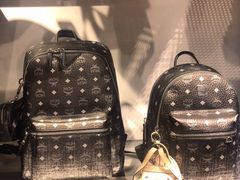 -MCM(比斯特上海购物村店)