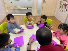 -i2青少儿英语(爱加星悦荟店)