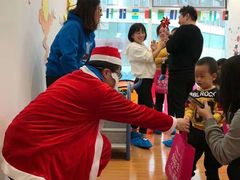 -抱抱熊托育中心(大悦城店)