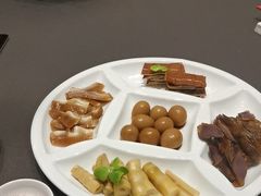 -香山湖家家宴(中山陵店)