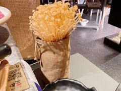 活体金针菇-麻路成都火锅(柏威年店)