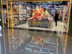 -泡泡玛特POPMART(侨福芳草地店)