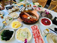 -墨居上隐·院子里火锅(峨眉店)