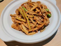 -吕氏疙瘩汤·海鲜新鲁菜(凯德mall新都心店)