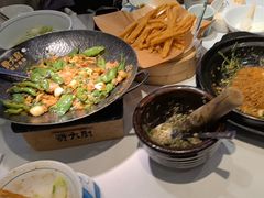 -费大厨辣椒炒肉(高铁吾悦广场店)