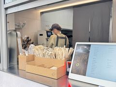 -喜茶(上海淮海中路渔阳里店)