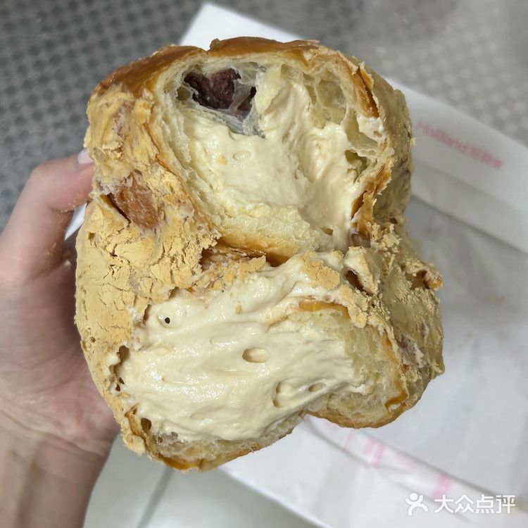 好利来……你……爆浆豆乳……