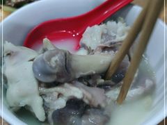 -雷祖芳老妈蹄花店