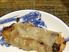 -阿洪锅贴王(小吃城店)