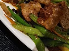 -河畔春天时尚餐厅