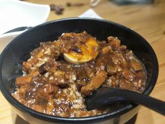 冠军卤肉饭-华餐馆(莫邪路店)