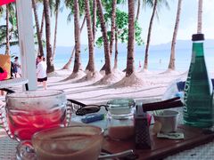 -Cha Cha's Beach Cafe