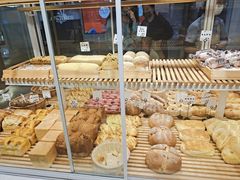-焙丽拾光(麦凯乐直营店)