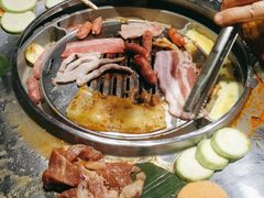 -哈哈碳都·牛肋条无限自助烤肉(台江万达店)