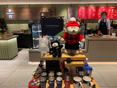 零售区-星巴克臻选(上海中环广场2F店)