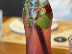 -Mark&Mars Restaurant