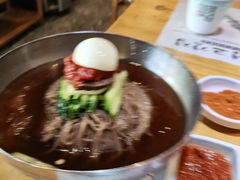 -唯成•韩国炭火烤肉 유성고기