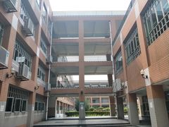 -广东外语外贸大学(白云山校区)