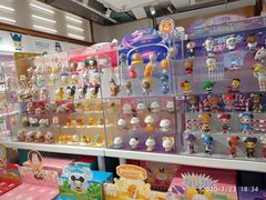 -泡泡玛特POPMART(国金街店)