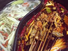 -灌县老妈砂锅串串香(万科红生活广场店)