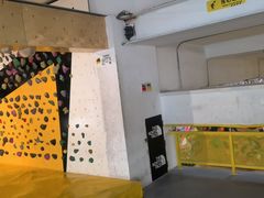 -问山MountQuest攀岩馆