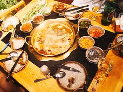 -顶顶汤火牛排火锅·经典铜锅涮肉