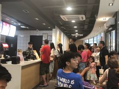 等位区-麦当劳(民盈·国贸城店)