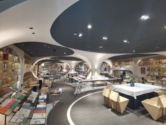 -钟书阁(珍园店)