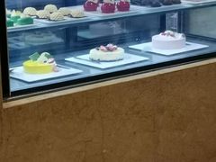 -大中华希尔顿酒店-念自助餐·嗨啤·小龙虾