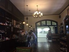 -良友书坊(安徽路店)