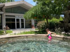 -中家鑫园温泉酒店鑫悦汤泉