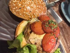 -Let'sBURGERplus·非常创意汉堡(三里屯店)