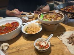 -小三峡食府(西五路店)