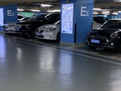 -上海来福士广场-停车场