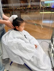 -PE SALON