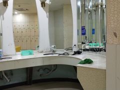 -菲鱼体育恒温游泳馆(中海名城店)