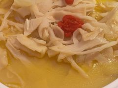 -桂满陇·蟹黄小笼汤包(中山公园店)