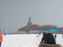 -采薇庄园四季滑雪场