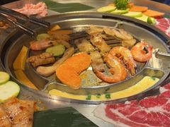 -哈哈碳都·牛肋条无限自助烤肉(台江万达店)