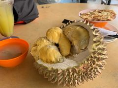 -大树下海鲜饭店