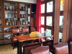 -Cuc Gach Quan Restaurant
