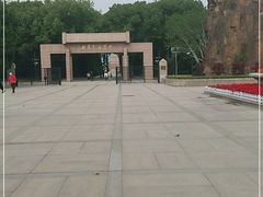 -上海市龙华烈士陵园