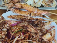 -喝丢一只鞋海鲜烧烤·海肠捞饭(文体街店)