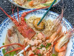 -霆记海鲜·只为这碗面(滨江店)