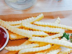 波纹薯条-必胜客(机场路店)