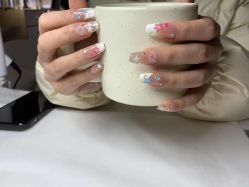 -UGIRL有个美甲