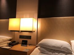-上海漕河泾万丽酒店