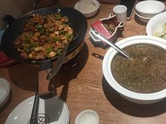 -聚鑫朋酸菜肥肠(文艺路口店)