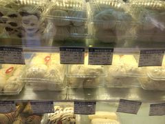 -白玉兰食品甜凤店(合生汇店)