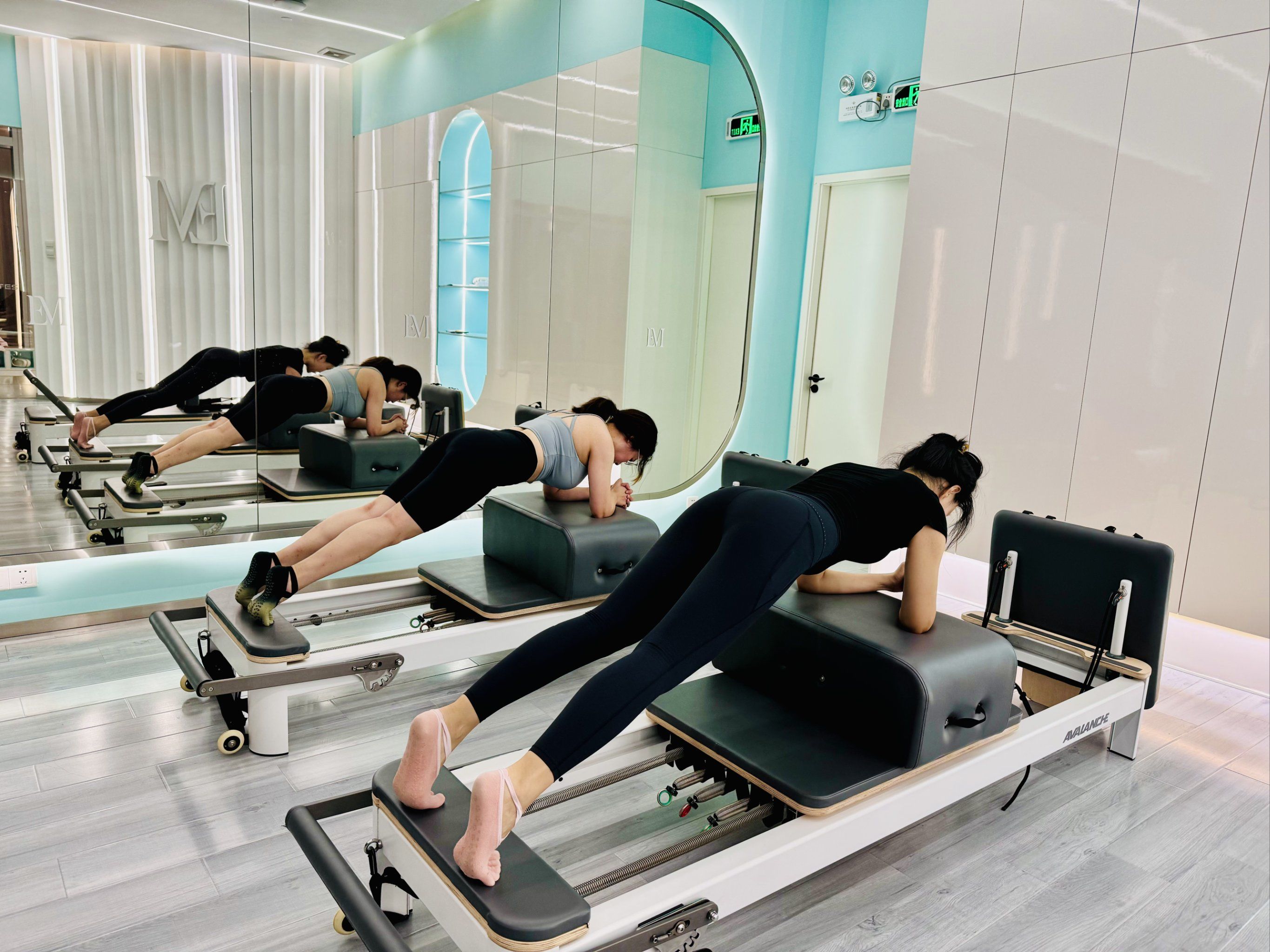 普拉提平板支撑